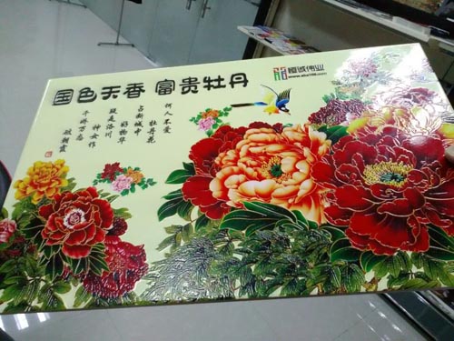 UV平板打印機如何控制成本提高生產？