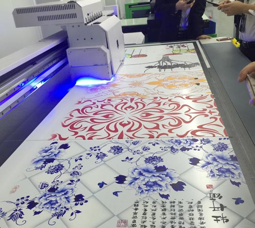 查環(huán)保！集成墻板打印機(jī)怎么用起來(lái)