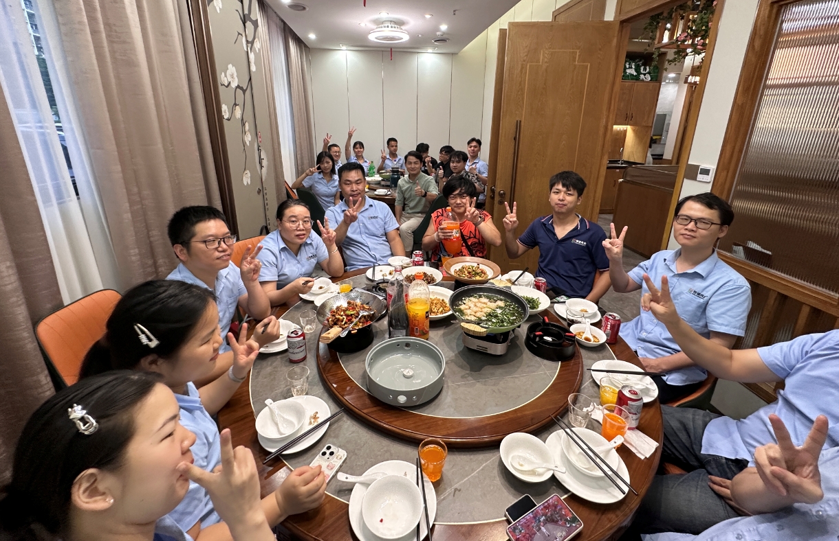 恒誠偉業(yè)uv打印機廠家銷售部團建！??！